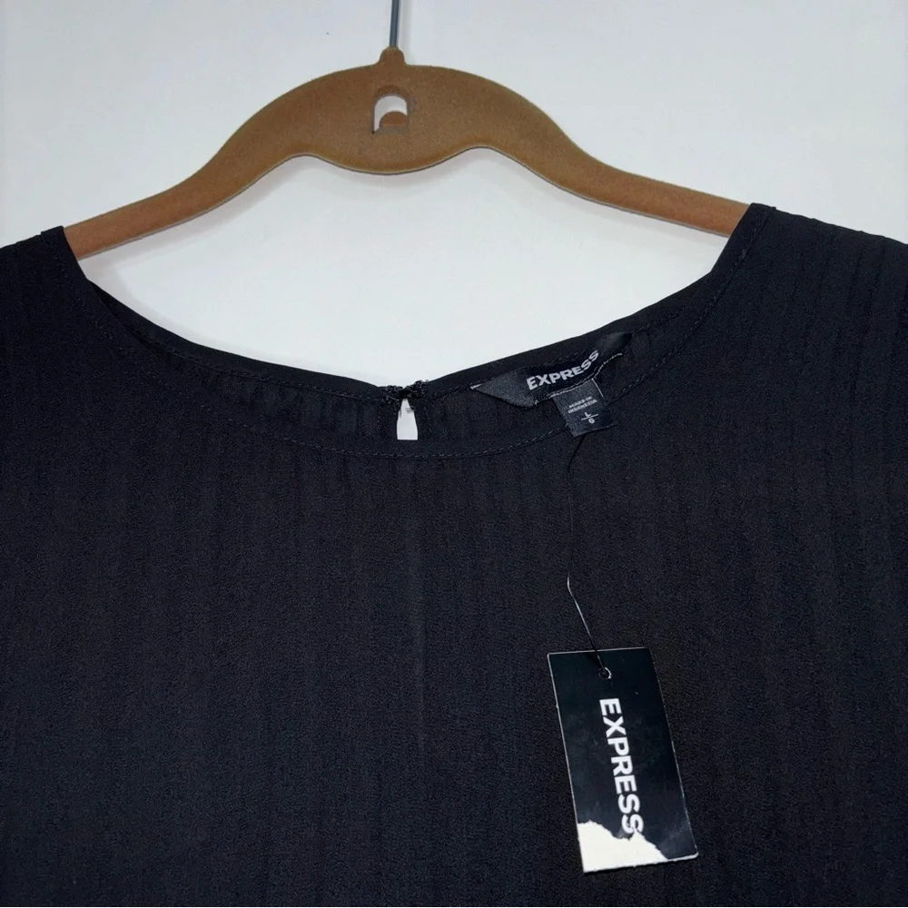 Express Black Accordion Pleat Blouse Top Large - Picture 6 of 8